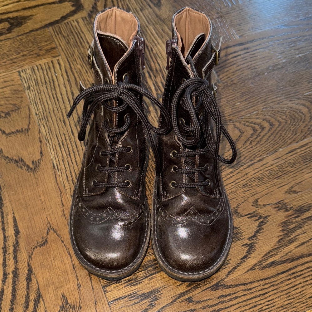 Pepe Brown distressed Leather Boots vintage vibe